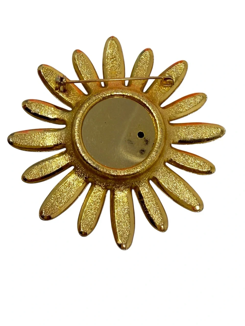 Vintage 1970s AVON daisy Perfume Locket Brooch Gold Tone & White Enamel
